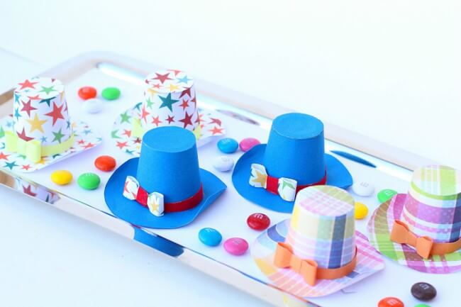 Decoração de festa infantil com potes de iogurte