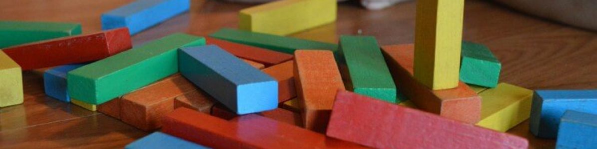 5 ideias de brinquedos Montessori
