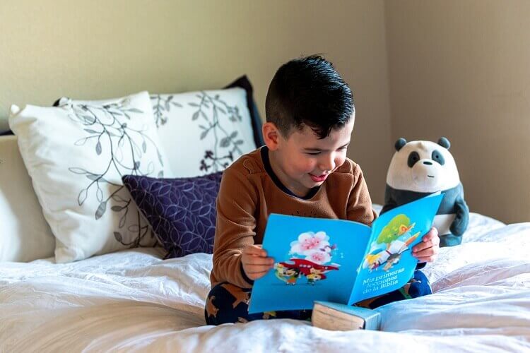 Venha saber aqui quais os benefícios da leitura para crianças!