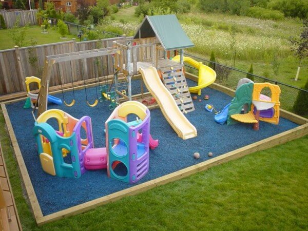 playground com material seguro